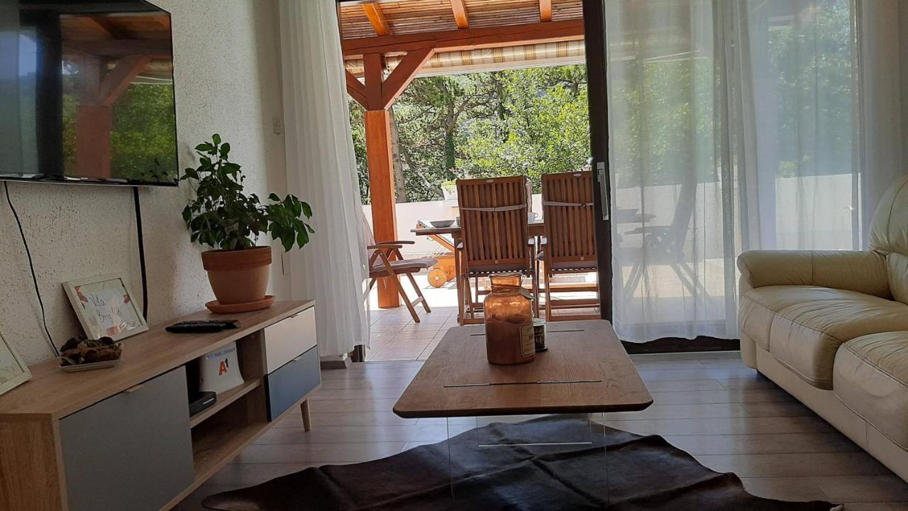 Vila Brig 108 - Private Swimming Pool And Jacuzzi ริเยกา ภายนอก รูปภาพ