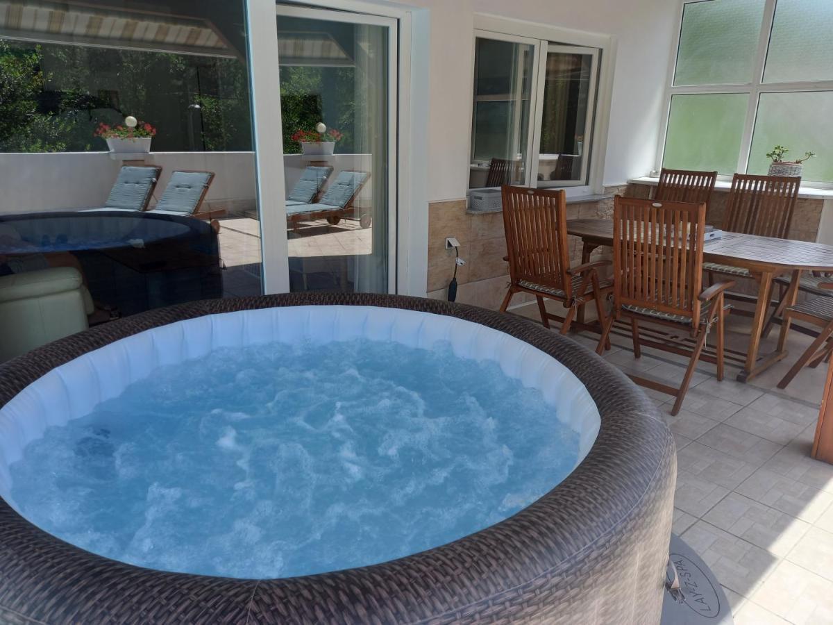 Vila Brig 108 - Private Swimming Pool And Jacuzzi ริเยกา ภายนอก รูปภาพ