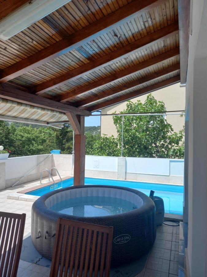 Vila Brig 108 - Private Swimming Pool And Jacuzzi ริเยกา ภายนอก รูปภาพ